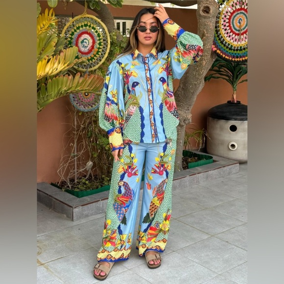 Colorful Peacock Print Matching Set | Button Shirt & Wide Leg Pants | Size Large - Picture 7 of 7